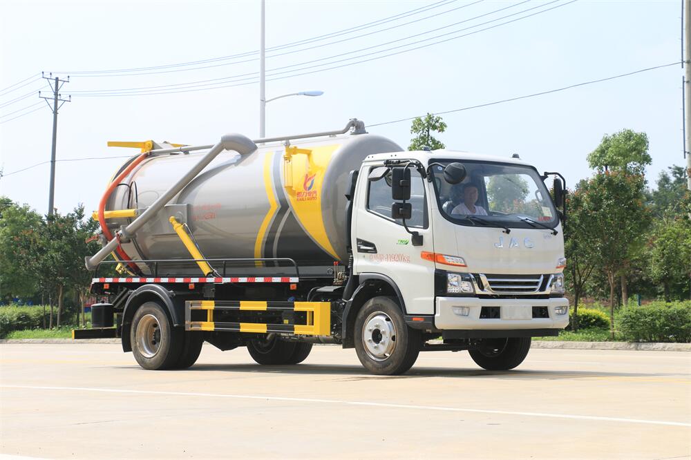 8噸吸污車-程力國六江淮8方吸污車廠家價格