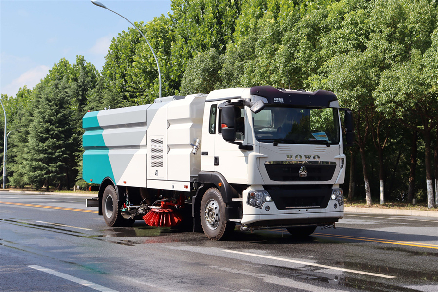 16方洗掃車(chē)-重汽豪沃18噸洗掃車(chē)大型16方洗掃車(chē)廠家價(jià)格