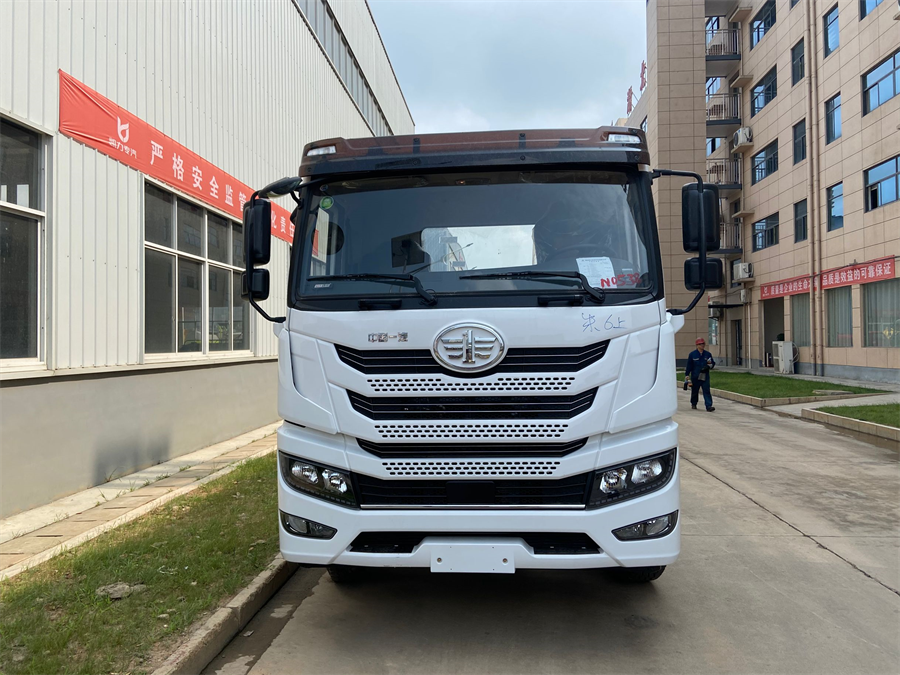 解放（后雙橋，錫柴290）國六 內(nèi)飾照片圖