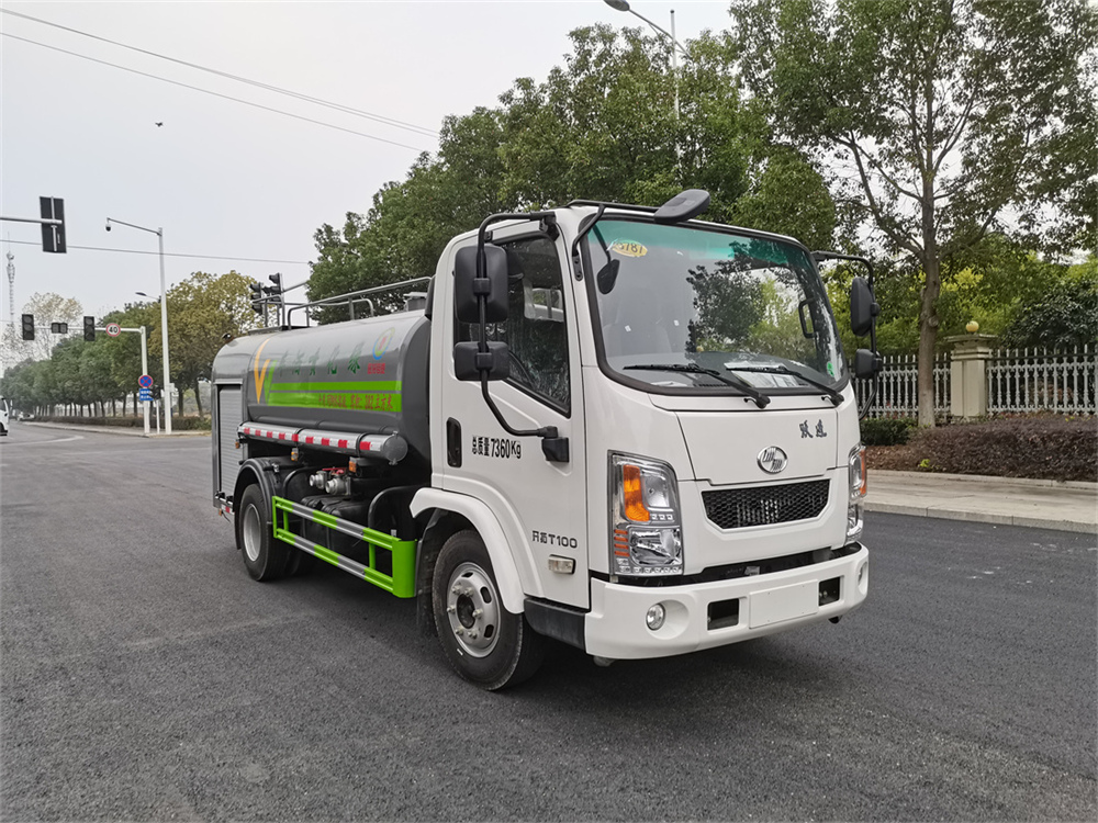 5方消防灑水車(chē)-湖北旺龍5方小型消防灑水車(chē)廠(chǎng)家價(jià)格